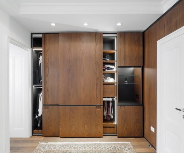 Choose-the-Best-Quality-Wood-for-Almirah-1200x762